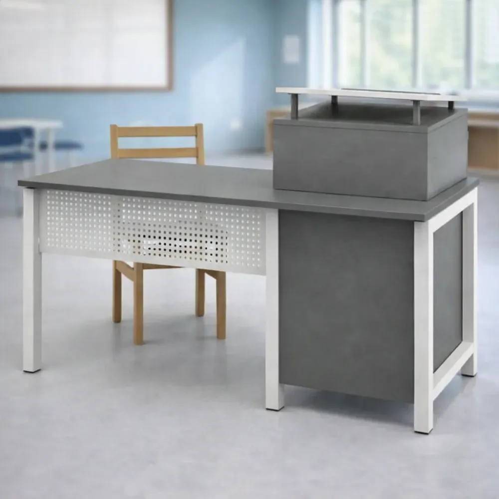 Staff & Teachers Classroom Desks